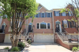 Building Photo - 3800 Elmwood Towne Way