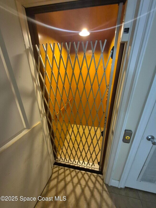 Foto del edificio - 870 Vignoles Ave NE