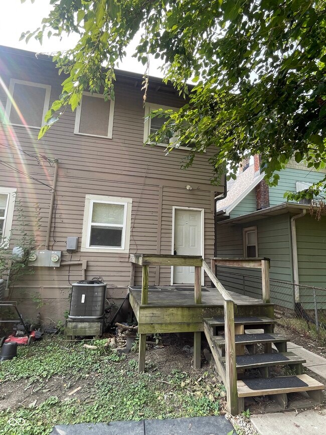 Foto del edificio - 4212 E Washington St