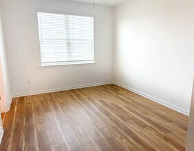 Magnolia.TH.Bedroom2.5.jpg - Magnolia Point Cottages & Townhomes