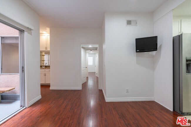Building Photo - 14245 Dickens St