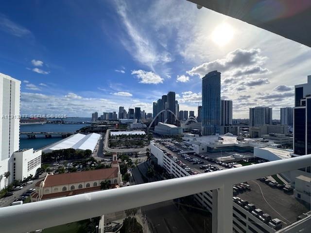 Foto del edificio - 1717 N Bayshore Dr