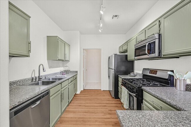Building Photo - 491 Lost Eagle Way - Gorgeous 3 Bedroom To...