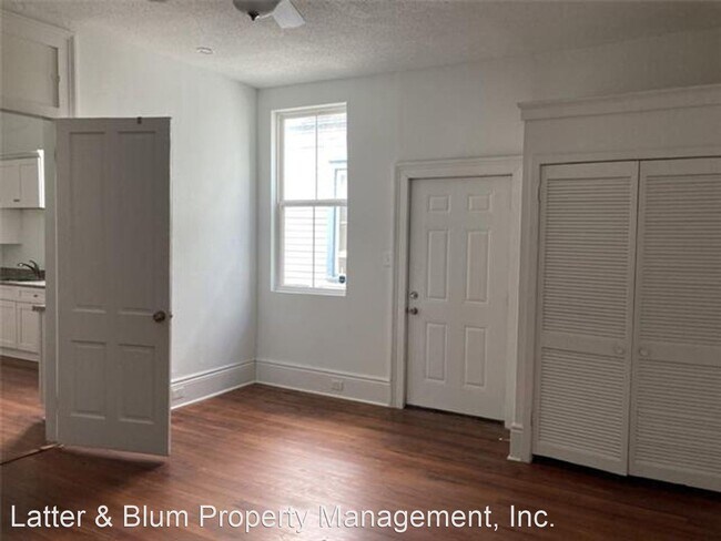 Building Photo - 2 br, 1.5 bath House - 919 North Lopez Street