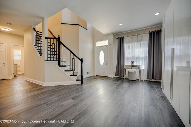 Building Photo - 10 Osprey Ct