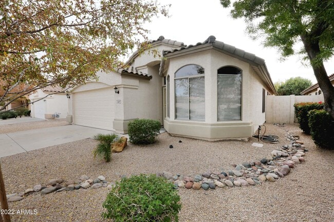 Building Photo - 11217 W Edgemont Ave