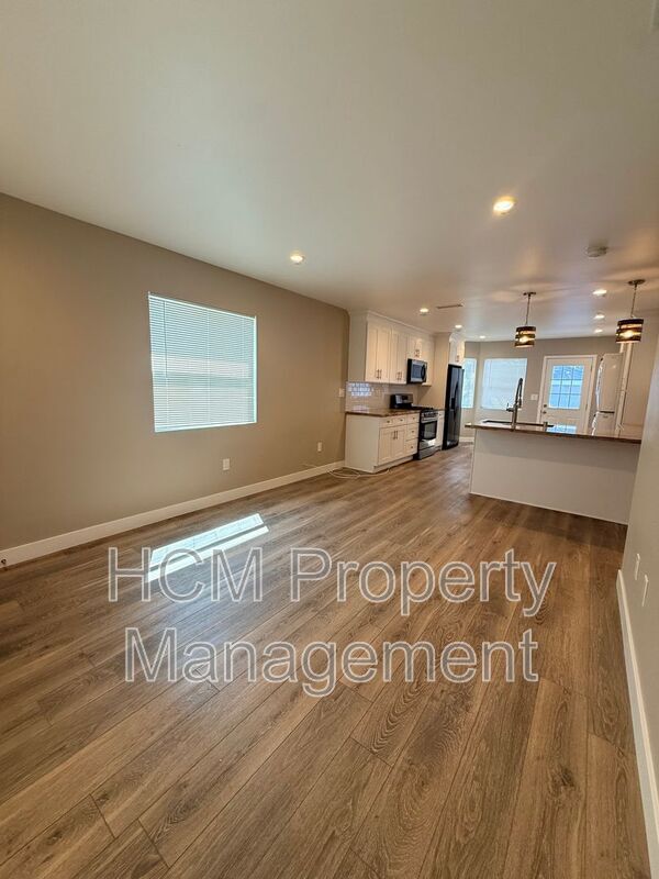 Foto del edificio - 874-876 North Orange St