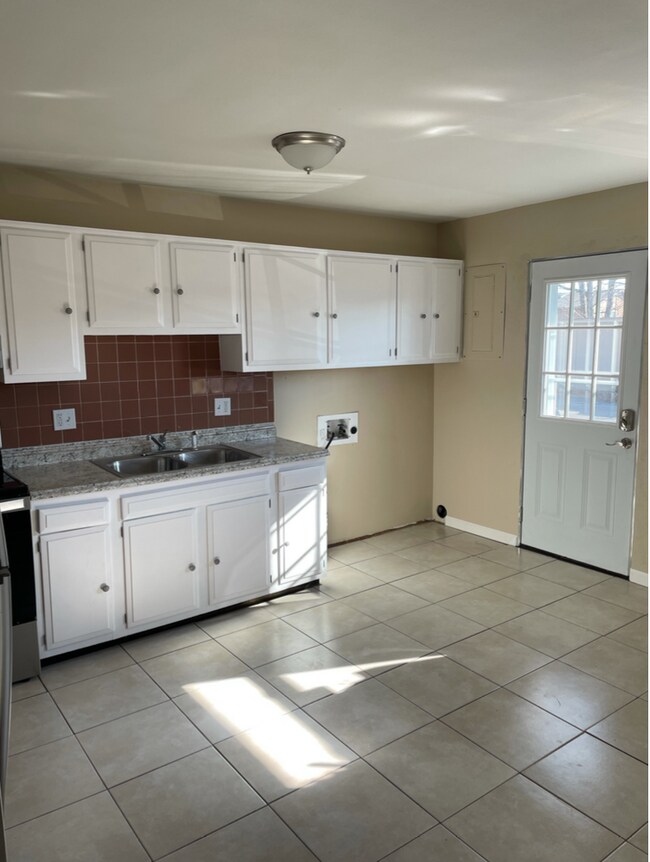 38 Chateau Dr Unit H, Fairview Heights, IL 62208 Apartments in Fairview Heights, IL