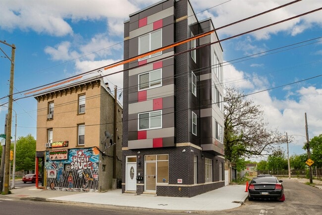 Building Photo - 2118 W Oxford St
