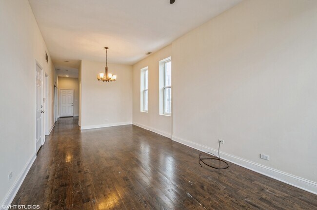 Building Photo - 4012 W Armitage Ave
