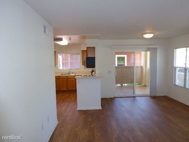 Foto del edificio - 2 br, 2 bath Apartment - 1256 E Main St
