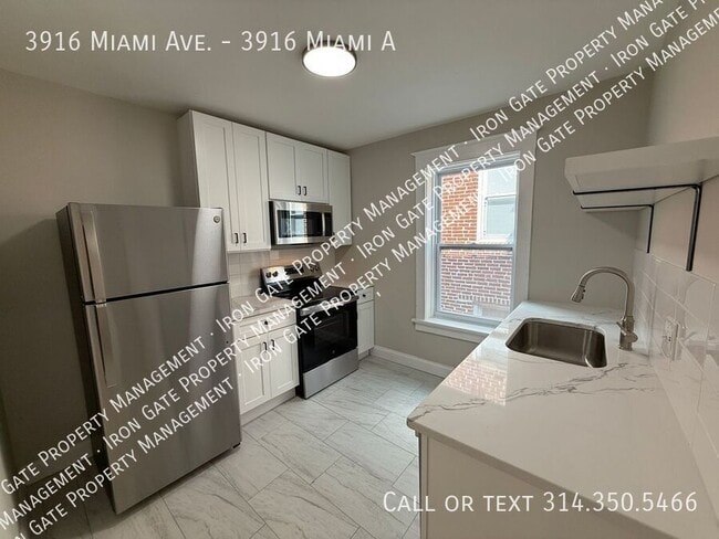 Building Photo - 3916 Miami St