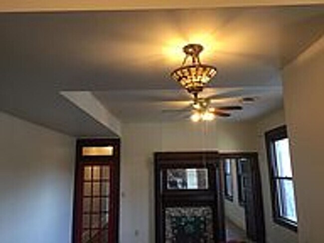 Foto del edificio - 1309 E Carson St