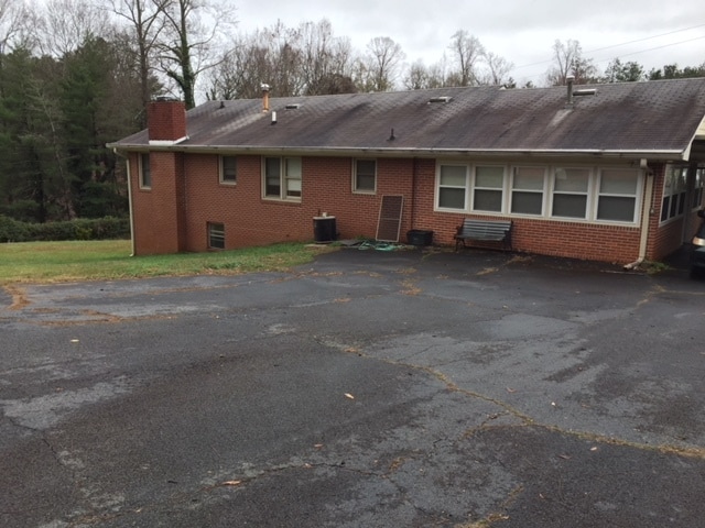 back - 3100 Pine Hill Dr NW