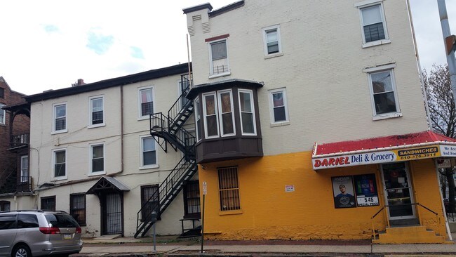 Foto del edificio - 151 N 4th St