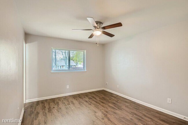 Foto del edificio - 3 br, 2 bath House - 333 Clearfield Drive ...