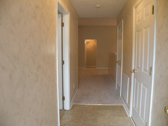 Foto del edificio - 1209 Iron Lace Ct