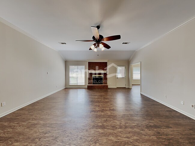 Foto del edificio - 6625 Laurel Valley Dr