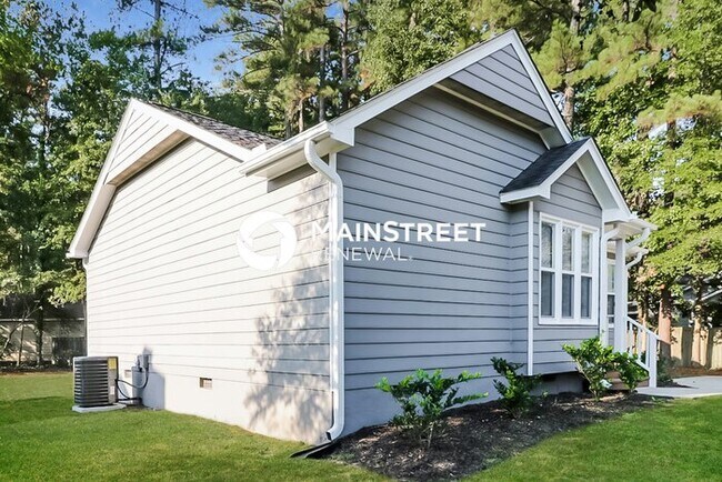 Foto del edificio - 3 Bedroom Pet-Friendly Home in GARNER, NC with Main Street Renewal