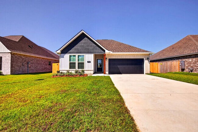 Foto del edificio - 7719 Claymont Cir