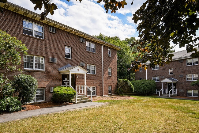 Building Photo - Heritage Gardens