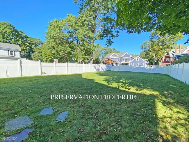 Foto del edificio - 4 br, 2.5 bath House - 24 Bowdoin St