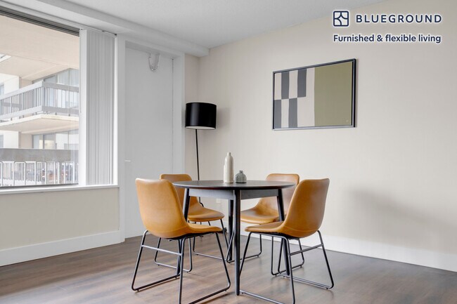 Foto del edificio - 1515 Richmond Hwy