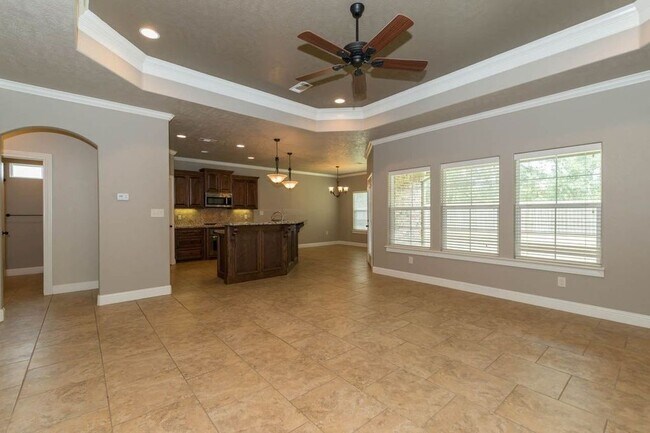 Building Photo - 7960 N Windemere Dr