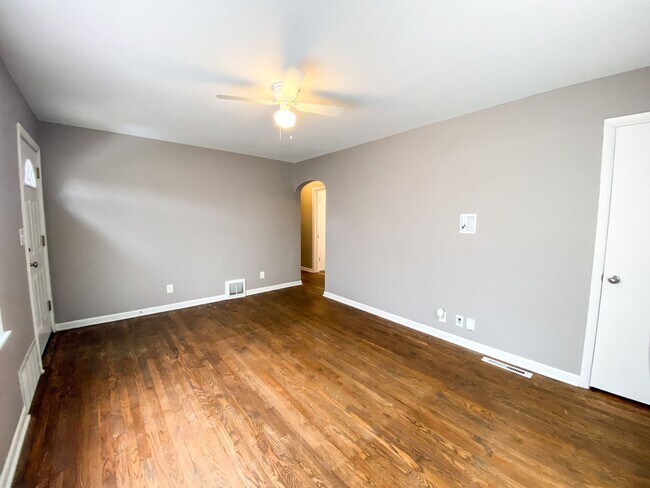 Foto del edificio - 3 Bedroom Single Family