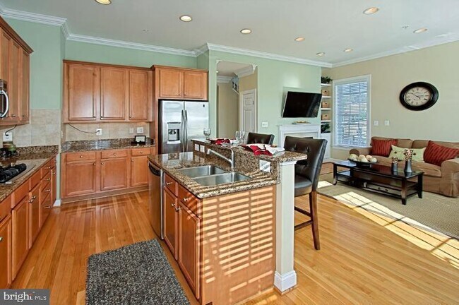 Building Photo - 3510 Goddard Way