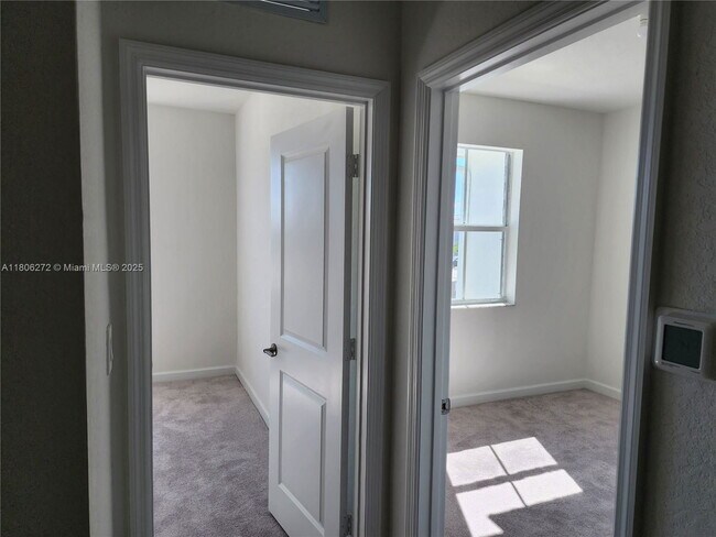 Foto del edificio - 2645 SE 17th St