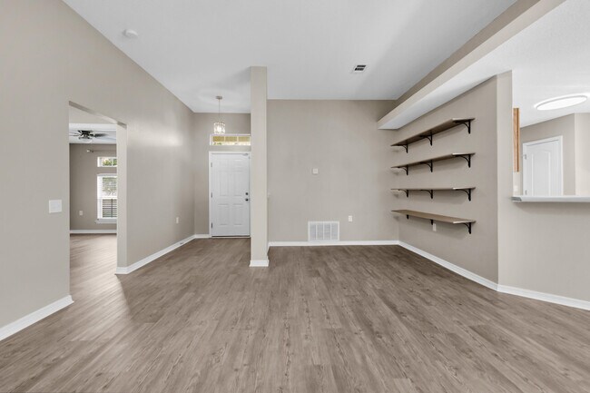 Building Photo - 1477 Sturbridge Pl