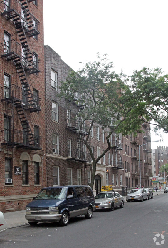 Building Photo - The Eleanore Apartment