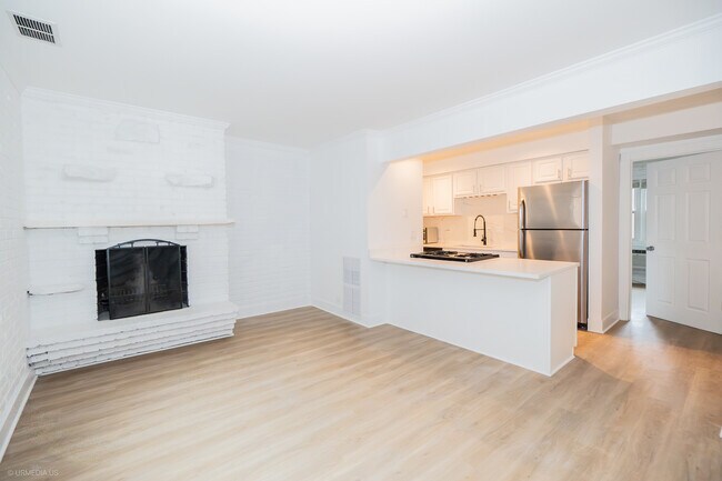 Foto del edificio - 455 W Grant Pl