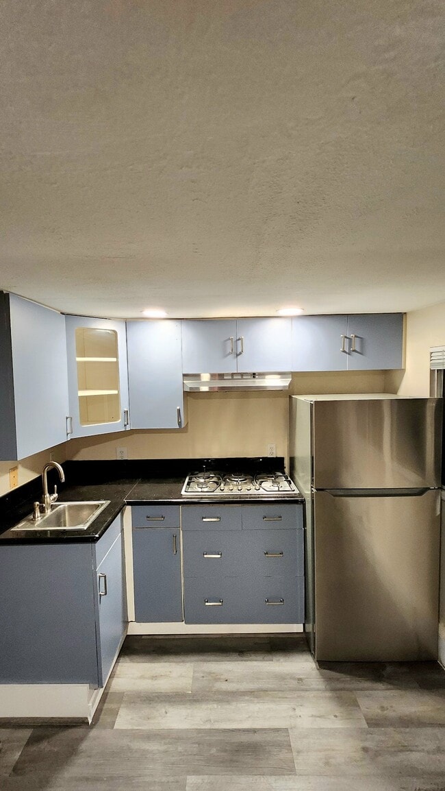 Foto del edificio - 885 Fourth Ave, Unit 1