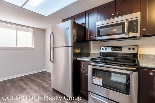 Building Photo - 6310 Newtown Cir