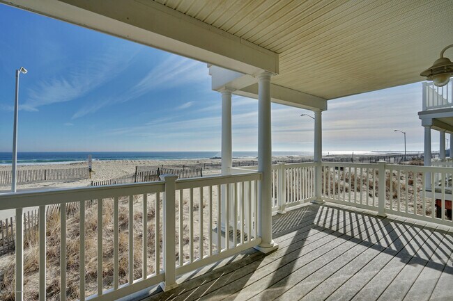 Building Photo - 209 Beach Front