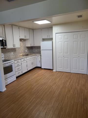 Building Photo - 212 W Val Verde Cir