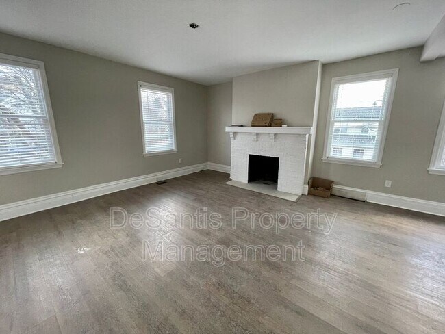 Building Photo - 634 Beaver St