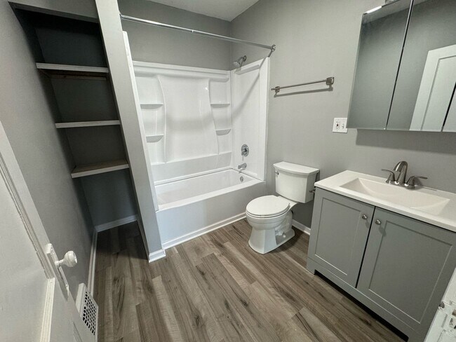 Foto del edificio - 841-841 Allison Ave