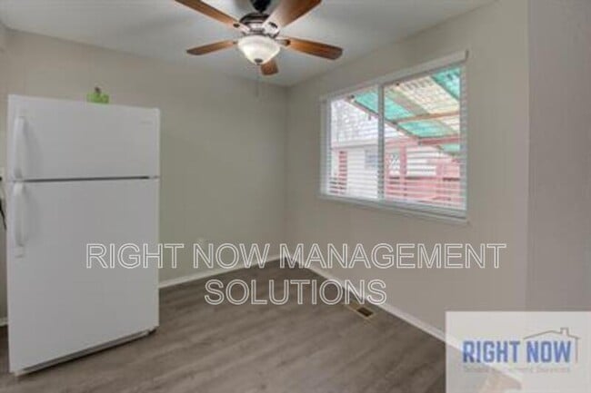 Building Photo - 2708 S Kerr St