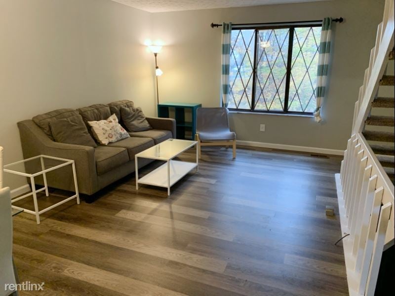 Primary Photo - 2 br, 1.5 bath Condo - 3054 Cooper Bluff Dr