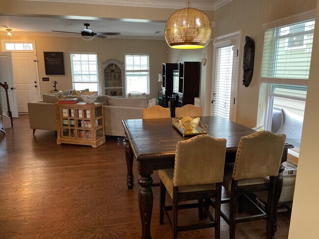 Foto del edificio - 19029 Park Terrace Ln