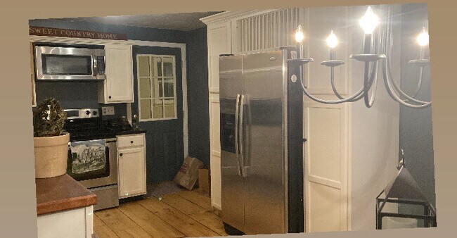 Cocina para comer - 7 Avon Dr