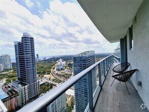 Building Photo - 1100S S Miami Ave
