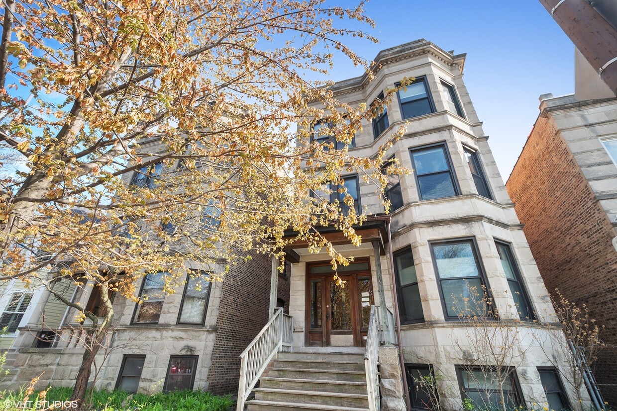 Primary Photo - 3281 W Wrightwood Ave