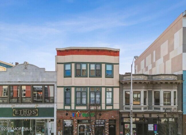 Building Photo - 716 Cookman Ave