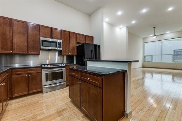 Foto del edificio - 739 Cannen John Ln