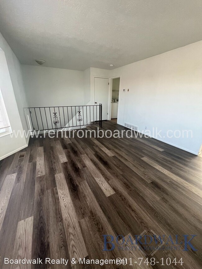 Building Photo - 2 br, 1.5 bath House - 8417 W 3100 S