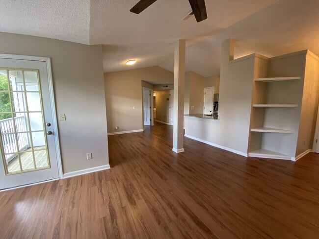 Foto del edificio - 3614 Morris Farm Dr